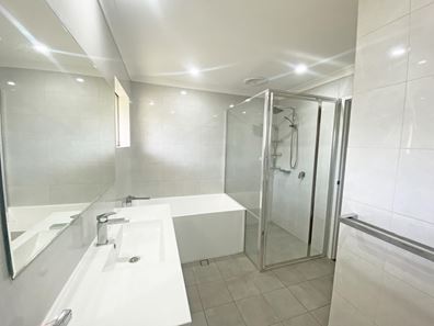 4 Yalberee Street, Newman WA 6753
