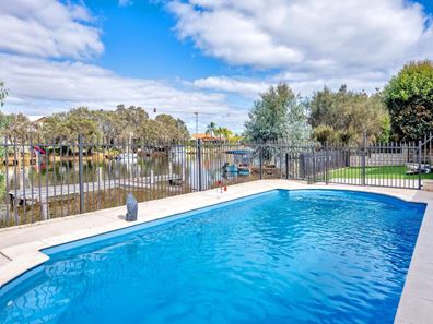 21 Pateman Place, South Yunderup WA 6208