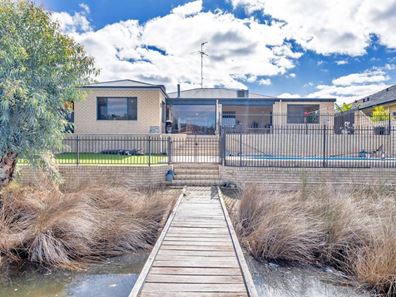 21 Pateman Place, South Yunderup WA 6208