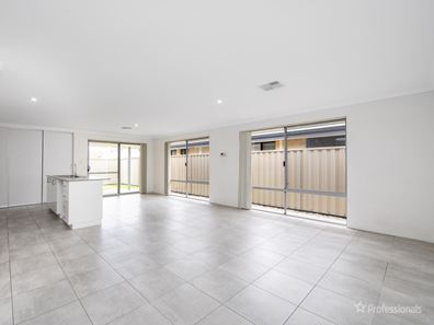 47 Mataro Drive, Dayton WA 6055