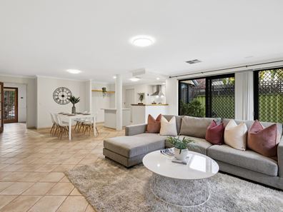 10 Gambar Court, Bentley WA 6102