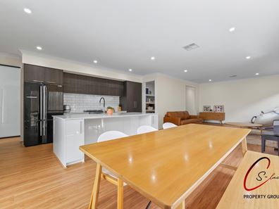 10 Iwasaki Crest, Ellenbrook WA 6069