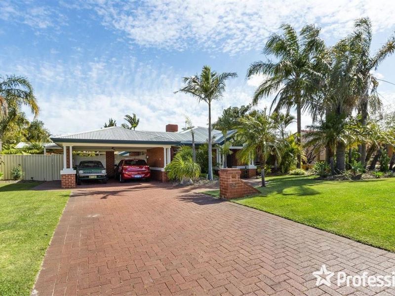 24 Bluegum Road, Thornlie WA 6108
