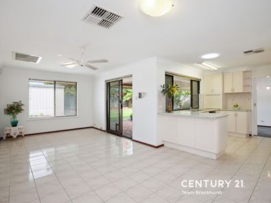 192 Berehaven Avenue, Thornlie WA 6108