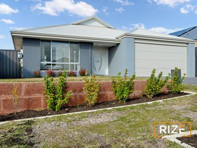 35 Crusader Road, Banksia Grove WA 6031