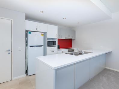 29/1 Stockton Bend, Cockburn Central WA 6164