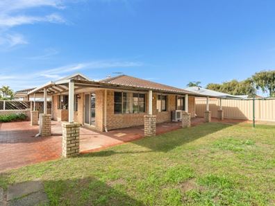 205 Currie Street, Warnbro WA 6169
