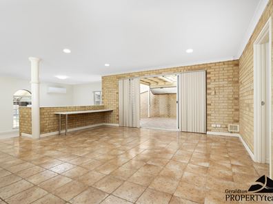 6 Portacello Circle, Wandina WA 6530