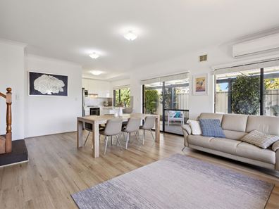 9A Weaponess Road, Scarborough WA 6019