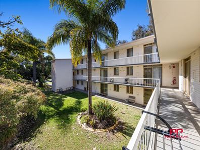 17/159 Fairway, Crawley WA 6009