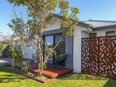 12 Relic Boulevard, Aveley WA 6069