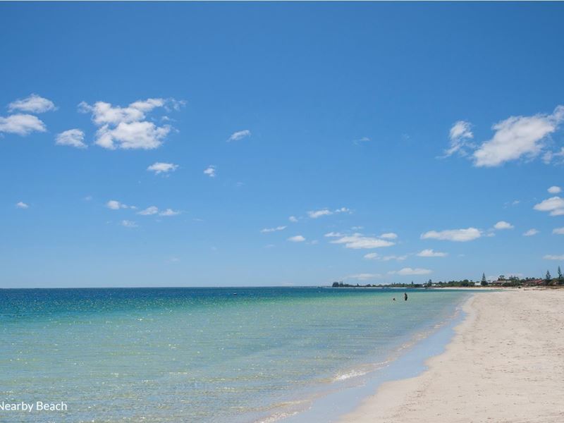 11 Manson Street, West Busselton