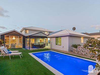 4 Cooya Pass, Burns Beach WA 6028