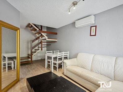 24/311 Harborne Street, Glendalough WA 6016