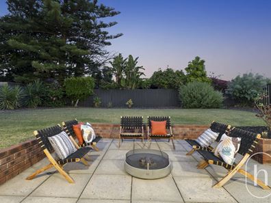 33 GRADIENT WAY, Beldon WA 6027