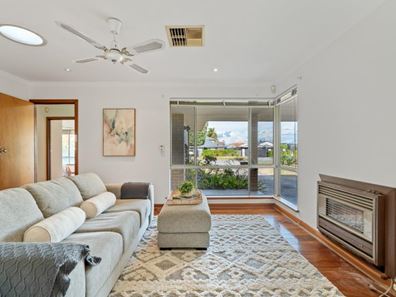 7 Montfort Place, Morley WA 6062