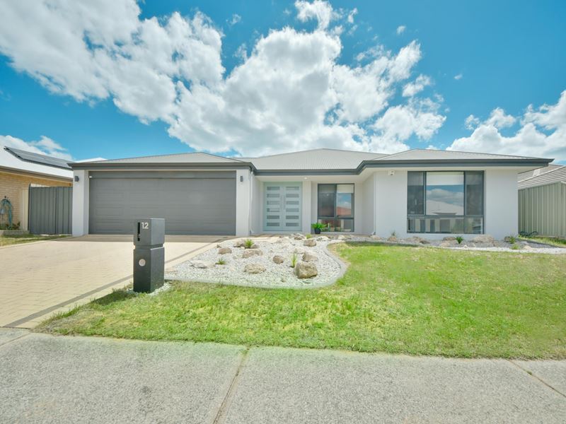 12 Millwood Street, Secret Harbour