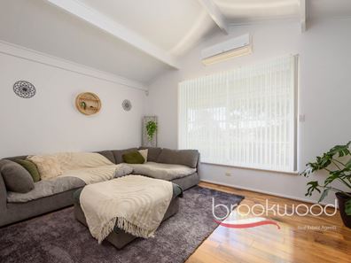 30 Bladon Way, Swan View WA 6056