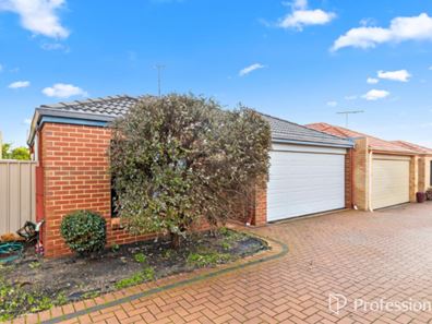 4/11 Priest Road, Landsdale WA 6065
