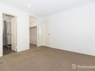 4/11 Priest Road, Landsdale WA 6065