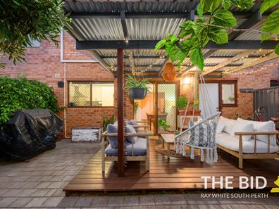 4/90 Robert Street, Como WA 6152