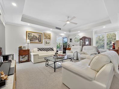 2/28 Nile Street, East Perth WA 6004