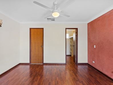 5 David Place, Dudley Park WA 6210
