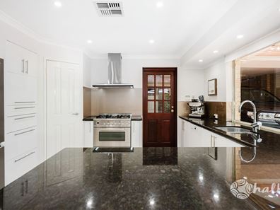 61 Grand Ocean Boulevard, Port Kennedy WA 6172