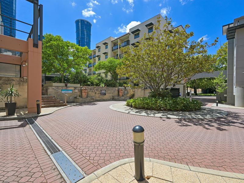 4/110 Mounts Bay Road, Perth WA 6000