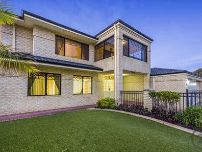 86 Mclarty Road, Halls Head WA 6210