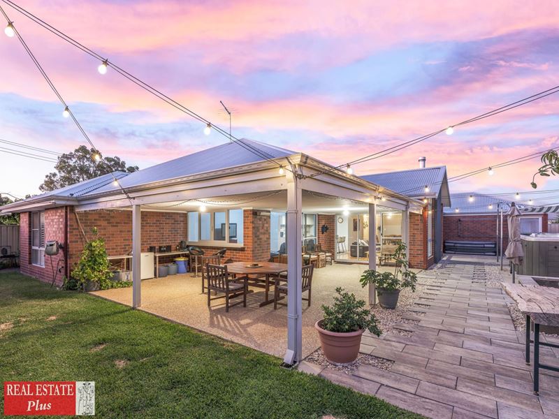15 Stewartby Crescent, Viveash