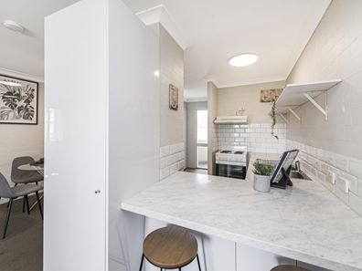 19/4 Manning Terrace, South Perth WA 6151