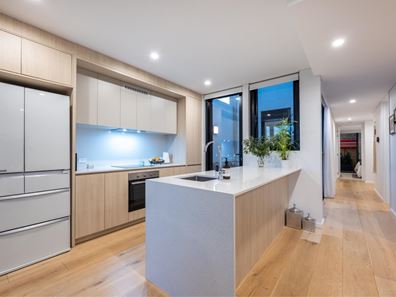 1/152 Scarborough Beach Road, Scarborough WA 6019