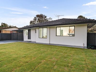 7 Detling Court, Kelmscott WA 6111