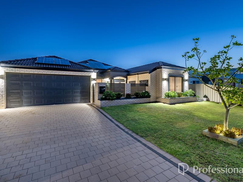 33 Seaspray Crescent, Jindalee WA 6036