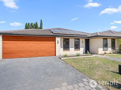 29 Plumwood Avenue, Hammond Park WA 6164