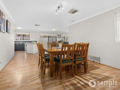 29 Plumwood Avenue, Hammond Park WA 6164