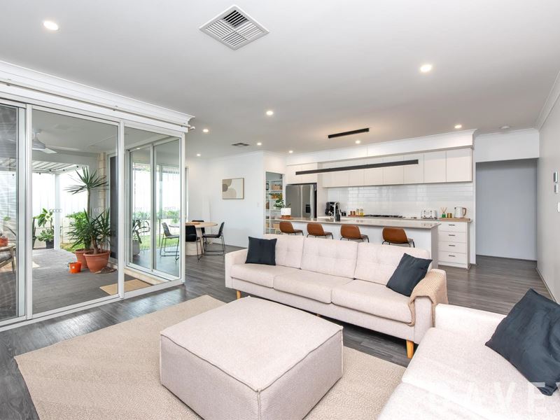 41 Johnston Way, Padbury WA 6025