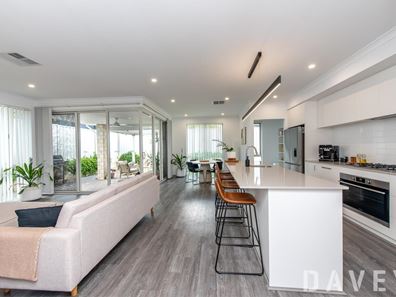 41 Johnston Way, Padbury WA 6025