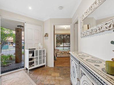 17 Lena Crescent, Beechboro WA 6063