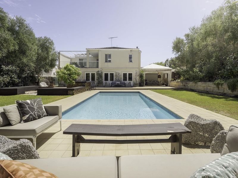 16 Riversea View, Mosman Park