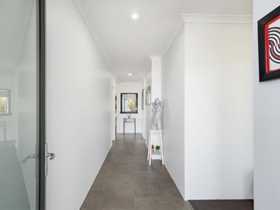 8B South Crescent, Byford WA 6122