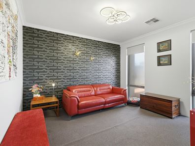 8B South Crescent, Byford WA 6122