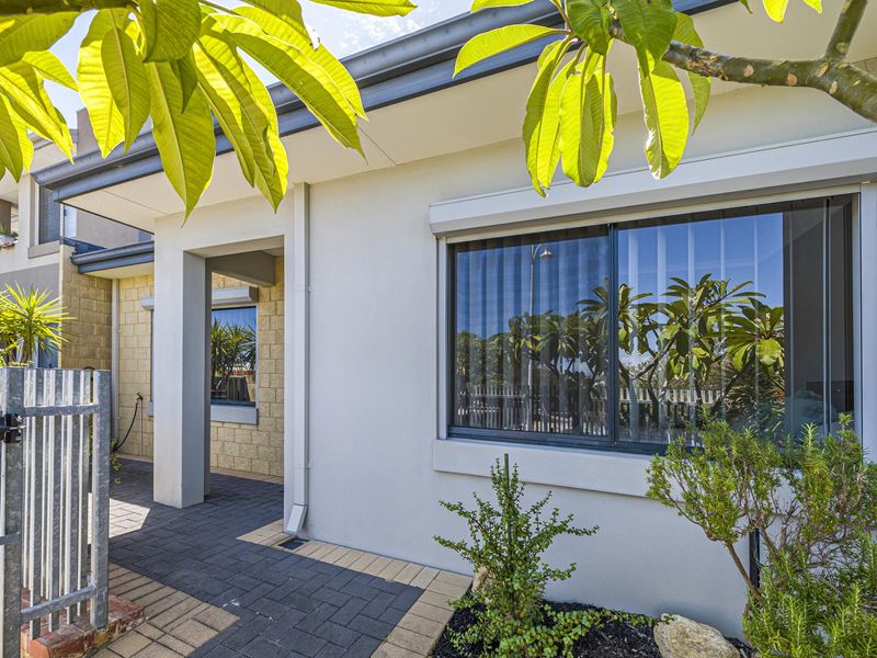 65 Aviator Boulevard, Clarkson
