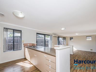 40 Rocklea Crescent, Ellenbrook WA 6069