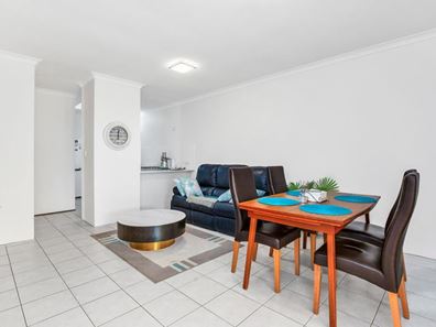 4/2 Railton Place, Dianella WA 6059