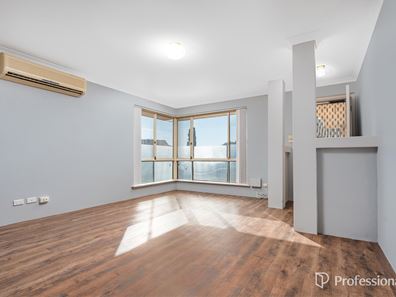 2/4 McDermott Avenue, Wandina WA 6530