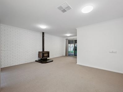 157 Champion Drive, Camillo WA 6111