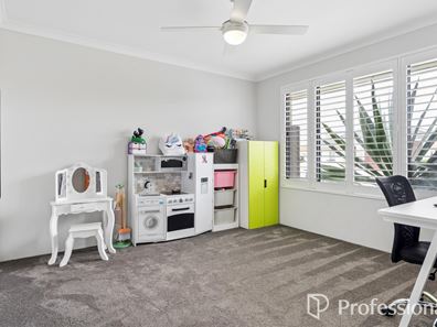 74 Baluran Avenue, Brabham WA 6055