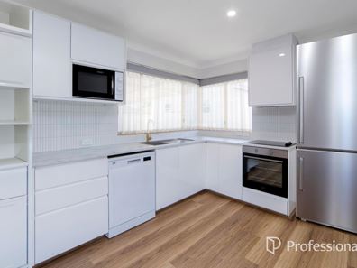 82 Dunmore Circuit, Merriwa WA 6030
